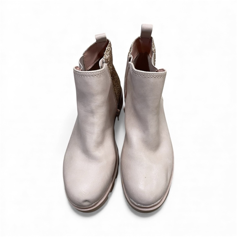 DV By Dolce Vita Dideon zip up Bootie’s size 4 light pink
